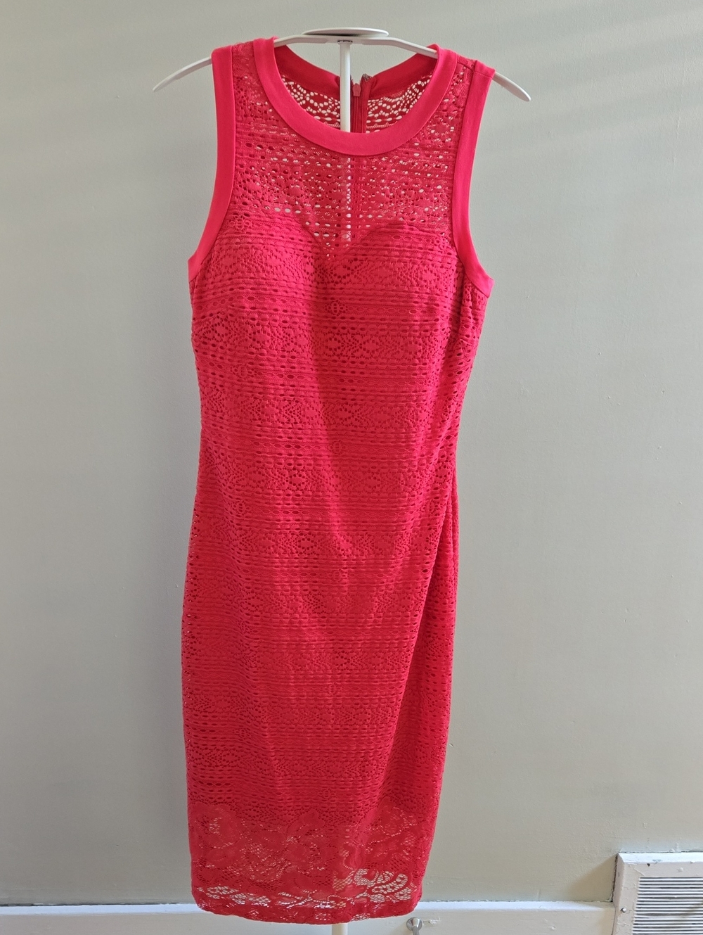 Beautiful Guess Los Angeles Coral Lace Dress